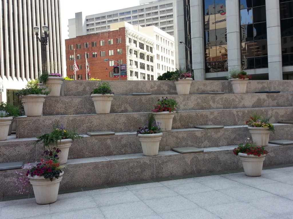 100 California Seating Green Space